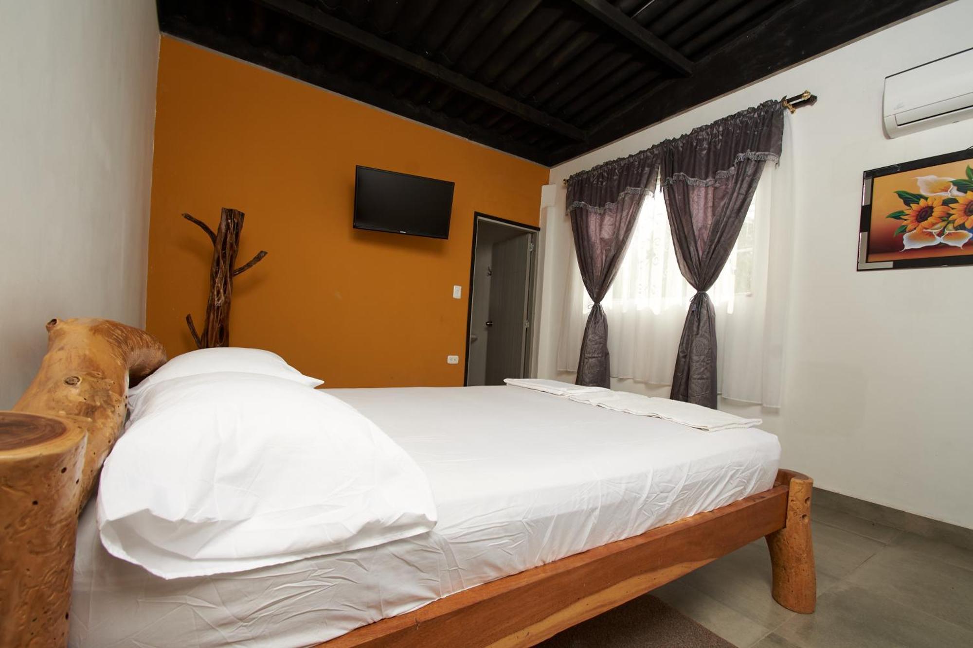 Hotel Flamencamarones Екстериор снимка